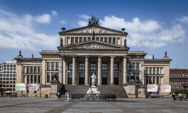 Berlin-Friedrichstadt, Germany - GPS 52.513633, 13.393102 - Panasonic GH4 + Panasonic Lumix G Vario 12-35mm/2,8 OIS - 24mm - 8/1 - f/18.0 - ISO200