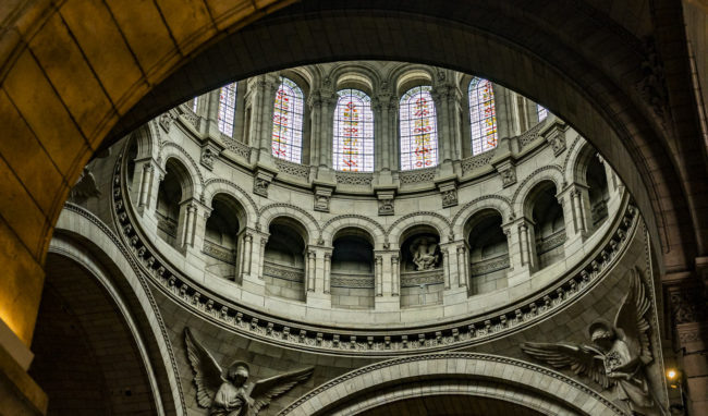 Paris 18 Buttes-Montmartre, France - GPS 48.886508, 2.343003 - Sony A7III + SONY FE 24-105mm, F4 G OSS - 57mm - 1/200 - f/4.5 - ISO3200