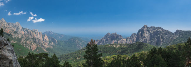 Village de Bavella, France - GPS 41.796928, 9.225345 - Panasonic GH4 + Panasonic Lumix G Vario 12-35mm/2,8 OIS - 24mm - 1/100 - f/8.0 - ISO200