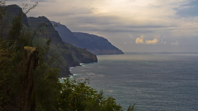 Hä‘ena Ahupua`a, Hawaii - GPS 22.217887, -159.586993 - Canon EOS 7D + Sigma 17-50mm, F2,8 EX DC OS HSM -  - 1/200 - f/5.6 - ISO100
