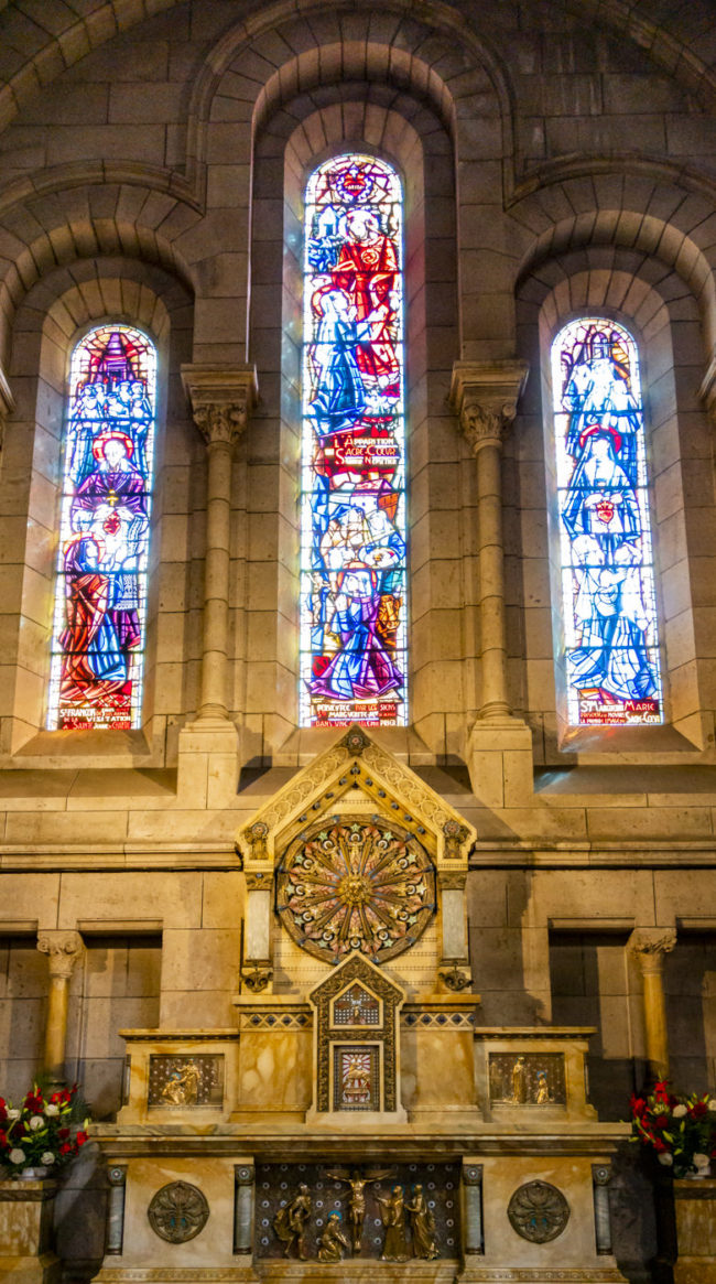 Paris 18 Buttes-Montmartre, France - GPS 48.886508, 2.343003 - Sony RX100 IV + ZEISS Vario-Sonnar T*, 8,8-25,7mm F1,8-2,8 - 24mm - 1/80 - f/1.8 - ISO1600