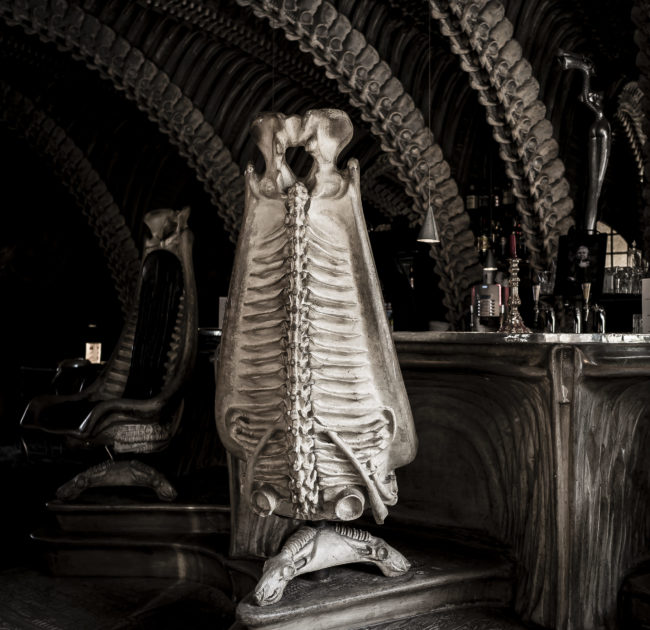 Gruyères - H.R. Giger Museum, Switzerland - GPS 46.584148, 7.082387 - Panasonic GH4 + Panasonic Leica DG Summilux 15mm, F1.7 - 30mm - 1/100 - f/2.0 - ISO200