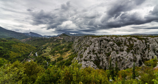 Zadvarje, Croatia - GPS 43.431757, 16.888192 - Canon EOS 7D + Tokina AF 11-16mm f/2.8 AT-X Pro DX -  - 1/100 - f/8.0 - ISO100
