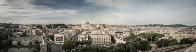 Lungotevere Castello, Italy - GPS 41.902672, 12.466735 - Panasonic GH4 + Panasonic Lumix G Vario 12-35mm/2,8 OIS - 30mm - 1/250 - f/8.0 - ISO200