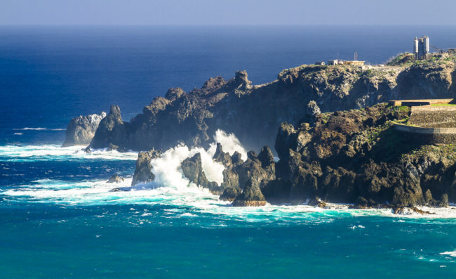 El Guincho, Spain - GPS 28.373490, -16.737398 - Canon EOS 7D + Canon EF 70-200mm f/4 USM L IS -  - 1/60 - f/8.0 - ISO100