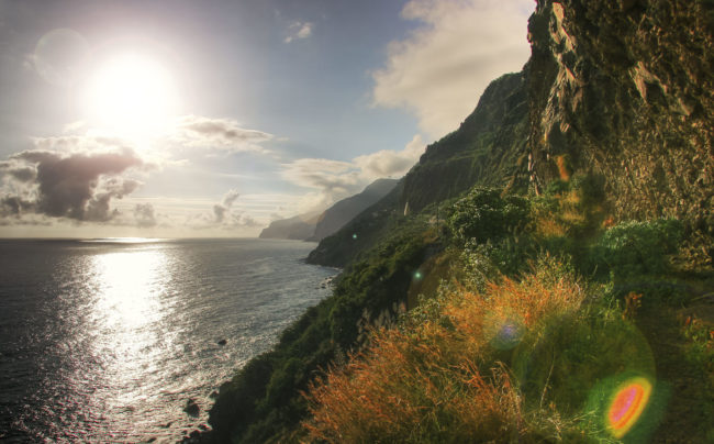 Ponta do Sol, Portugal - GPS 32.681305, -17.108065 - Canon EOS 20D + Canon EF-S 17-85mm f/4-5.6 IS USM -  - 1/100 - f/8.0 - ISO100