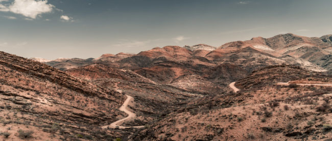 Hakos, Namibia - GPS -23.258300, 16.317198 - Sony A6500 + SONY E 18-105 mm,  F4 G OSS PZ - 30mm - 1/100 - f/6.3 - ISO100