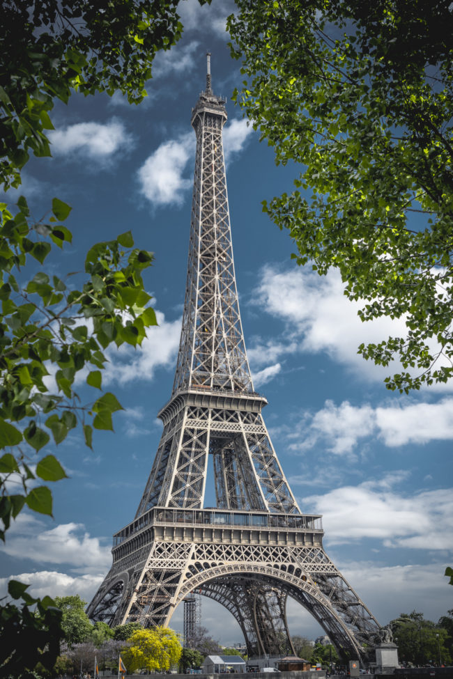 Le Tour Eiffel, Eiffel Tower, Quartier Invalides, France - GPS 48.861027, 2.292217 - Sony A7III + SONY FE 24-105mm, F4 G OSS - 41mm - 1/125 - f/8.0 - ISO100