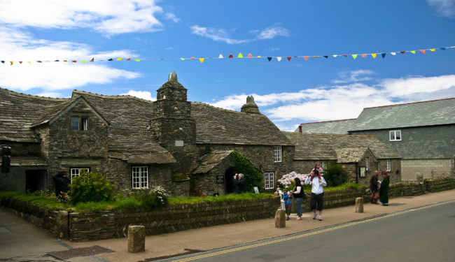 Tintagel, United Kingdom - GPS 50.663690, -4.752115 - Canon EOS 20D + Canon EF-S 17-85mm f/4-5.6 IS USM -  - 1/40 - f/7.1 - ISO100