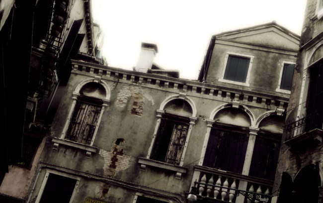 Sestière di Santa Croce, Italy - GPS 45.437788, 12.319620 - SONY DSC-RX100 + 28-100mm F1.8-4.9 -  - 1/60 - f/8.0 - ISO80