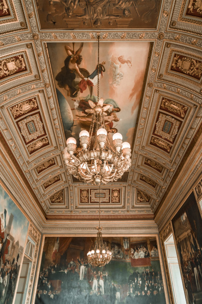 Versailles, France - GPS 48.804832, 2.120437 - Sony A7III + SONY FE 24-105mm, F4 G OSS - 24mm - 1/60 - f/4.0 - ISO2000