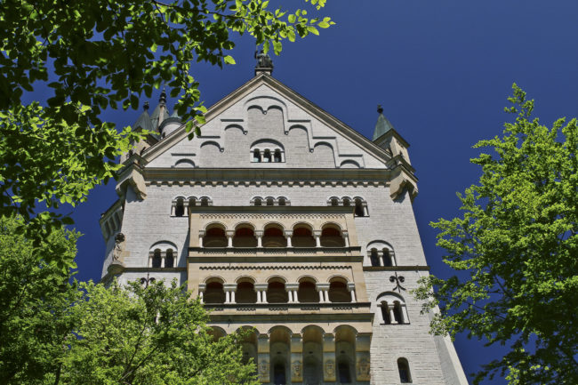 Hohenschwangau, Germany - GPS 47.556995, 10.748020 - Canon EOS 7D + Canon EF-S 17-85mm f/4-5.6 IS USM -  - 0/1 - f/8.0 - ISO100