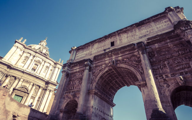 Roma Pallatina, Italy - GPS 41.892837, 12.484730 - Panasonic GH4 + Olympus M.Zuiko ED 9-18mm 4.0-5.6 - 18mm - 1/125 - f/8.0 - ISO200
