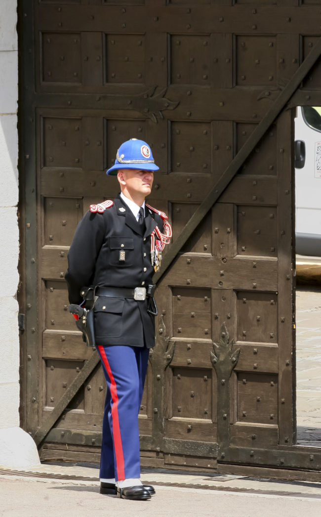 La Condamine, Monaco - GPS 43.731475, 7.419863 - Canon EOS 20D + Canon EF-S 17-85mm f/4-5.6 IS USM -  - 0/1 - f/8.0 - ISO100