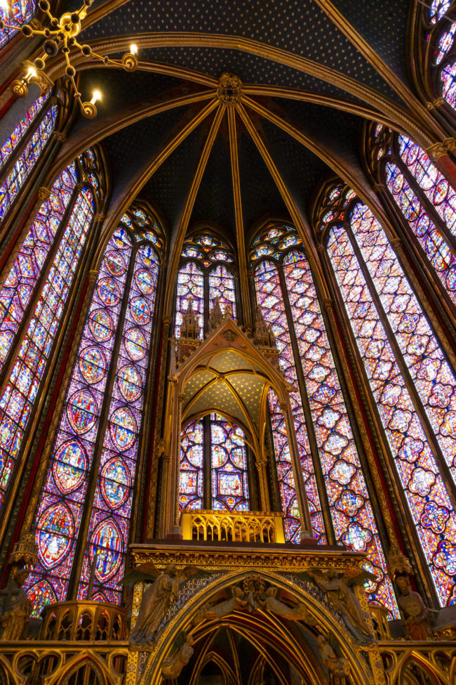 Paris 11 Ancien - Quartier Palai, France - GPS 48.855703, 2.344772 - Sony RX100 IV + ZEISS Vario-Sonnar T*, 8,8-25,7mm F1,8-2,8 - 24mm - 1/50 - f/2.8 - ISO1600