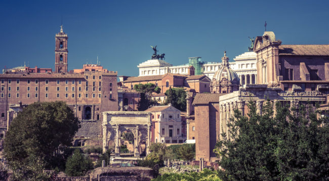 Via Sacra, Italy - GPS 41.891235, 12.487975 - Panasonic GH4 + Panasonic Lumix G Vario 12-35mm/2,8 OIS - 70mm - 1/160 - f/8.0 - ISO200