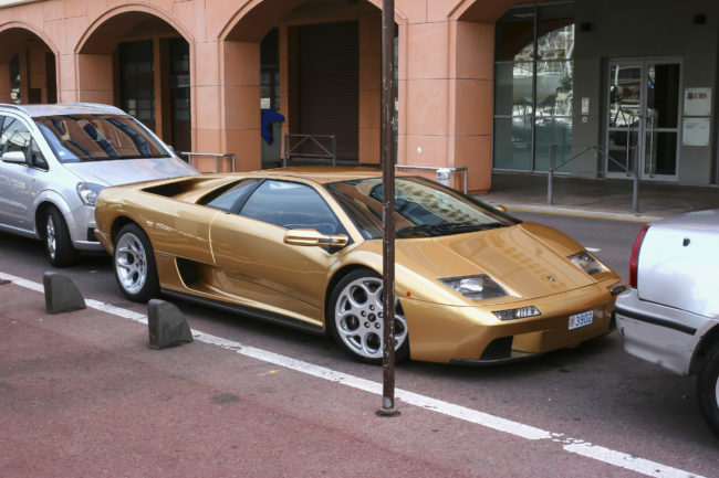 La Condamine, Monaco - GPS 43.735155, 7.425173 - Canon EOS 20D + Canon EF-S 17-85mm f/4-5.6 IS USM -  - 0/1 - f/8.0 - ISO100