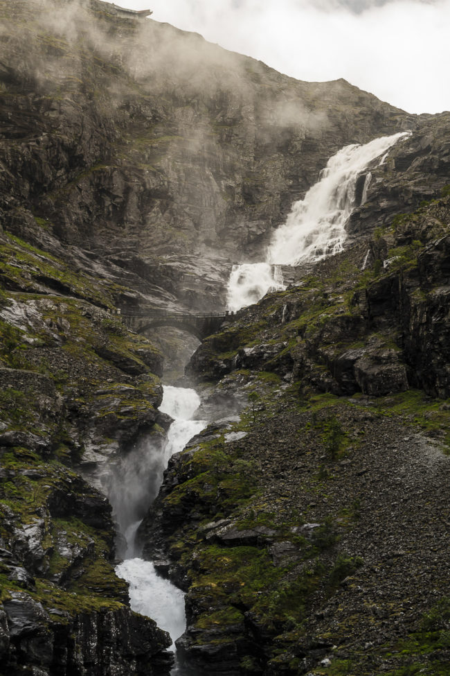 Bø, Norway - GPS 62.463610, 7.674798 - Canon EOS 7D + Sigma 17-50mm, F2.8 EX DC OS HSM -  - 1/80 - f/8.0 - ISO100