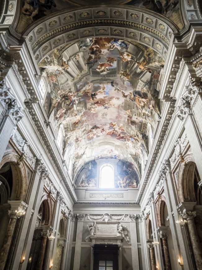 Sant' Eustachio, Italy - GPS 41.899045, 12.479780 - Panasonic Lumix DMC-GH4 + Olympus M.Zuiko ED 9-18mm 4.0-5.6 - 22mm - 1/20 - f/4.5 - ISO2500