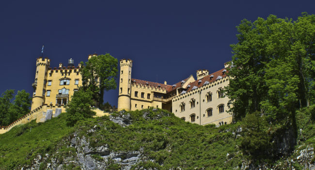 Hohenschwangau, Germany - GPS 47.555040, 10.737220 - Canon EOS 7D + Canon EF-S 17-85mm f/4-5.6 IS USM -  - 0/1 - f/8.0 - ISO100