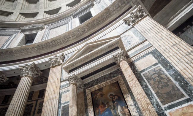 Sant' Eustachio, Italy - GPS 41.898610, 12.476873 - Panasonic GH4 + Olympus M.Zuiko ED 9-18mm 4.0-5.6 - 18mm - 1/25 - f/4.0 - ISO800