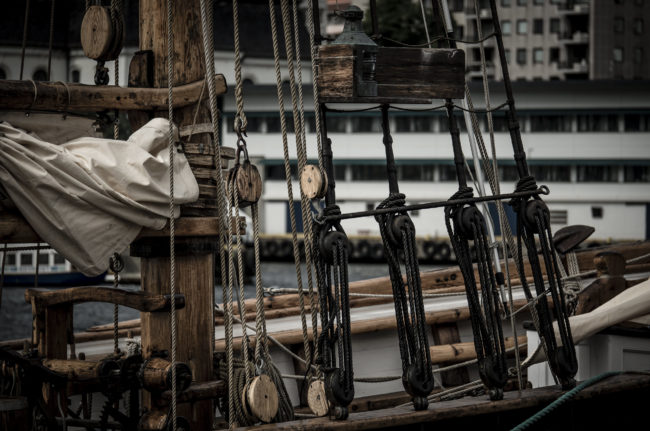 Skuteviken, Norway - GPS 60.398137, 5.318683 - Panasonic GH4 + Panasonic Lumix G X VARIO 35-100mm f/2.8 Power OIS - 200mm - 1/500 - f/2.8 - ISO100