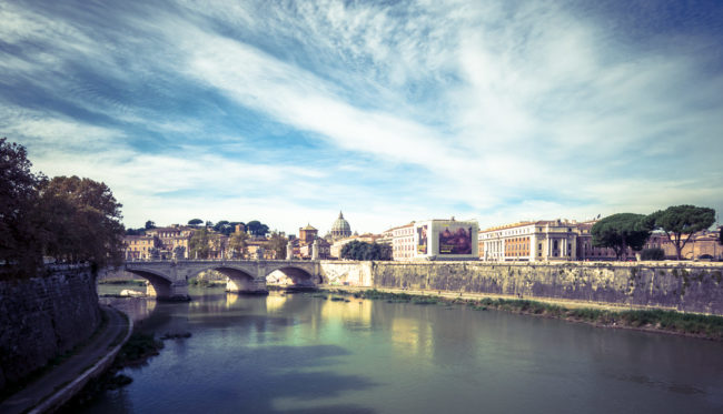 Ponte, Italy - GPS 41.901905, 12.466467 - Panasonic GH4 + Olympus M.Zuiko ED 9-18mm 4.0-5.6 - 18mm - 1/200 - f/8.0 - ISO200
