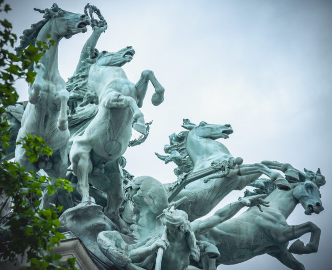 Grand Palais, France - GPS 48.867063, 2.313727 - Sony A6500 + SONY E 18-105 mm,  F4 G OSS PZ - 157mm - 1/80 - f/7.1 - ISO100