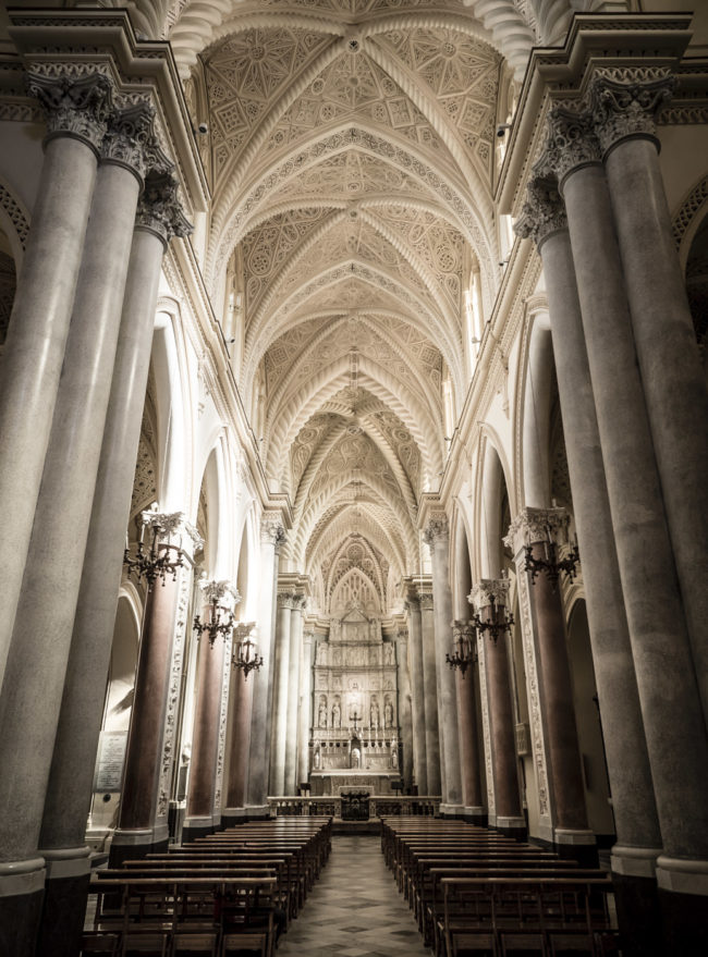 Erice, Italy - GPS 38.036698, 12.583923 - Panasonic Lumix DMC-GH4 + Panasonic Lumix G Vario 12-35mm/2,8 OIS - 24mm - 1/40 - f/2.8 - ISO400