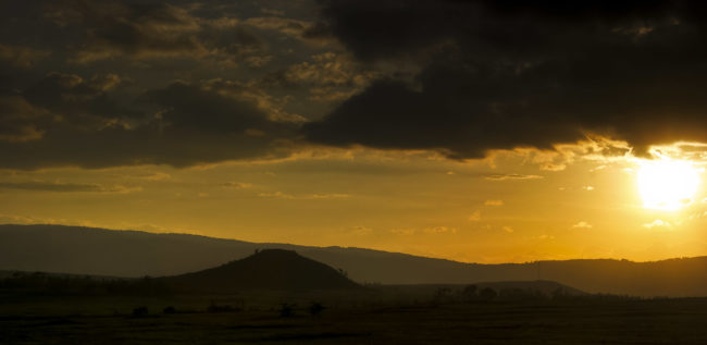 Ontulili, Kenya - GPS 0.055360, 37.199760 - Canon EOS 20D + Canon EF-S 17-85mm f/4-5.6 IS USM -  - 1/100 - f/8.0 - ISO100