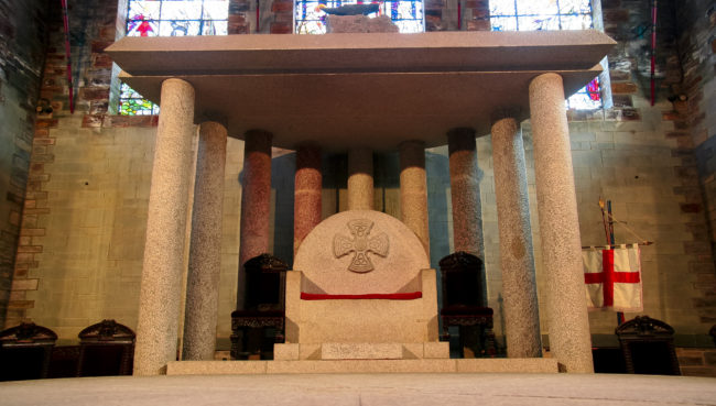 Tintagel, United Kingdom - GPS 50.663222, -4.750608 - Canon EOS 20D + Canon EF-S 17-85mm f/4-5.6 IS USM -  - 1/40 - f/7.1 - ISO100