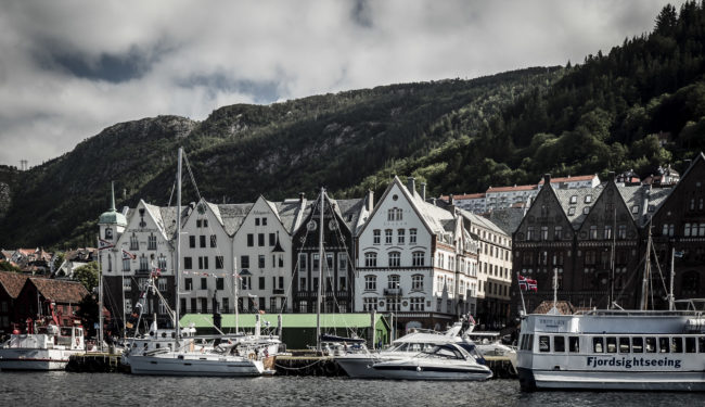 Vagsbunnen, Norway - GPS 60.394725, 5.324823 - Panasonic GH4 + Panasonic Lumix G Vario 12-35mm/2,8 OIS - 52mm - 1/80 - f/8.0 - ISO100