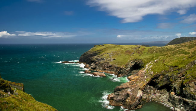 Tintagel, United Kingdom - GPS 50.668572, -4.758352 - Canon EOS 20D + Canon EF-S 17-85mm f/4-5.6 IS USM -  - 1/40 - f/7.1 - ISO100