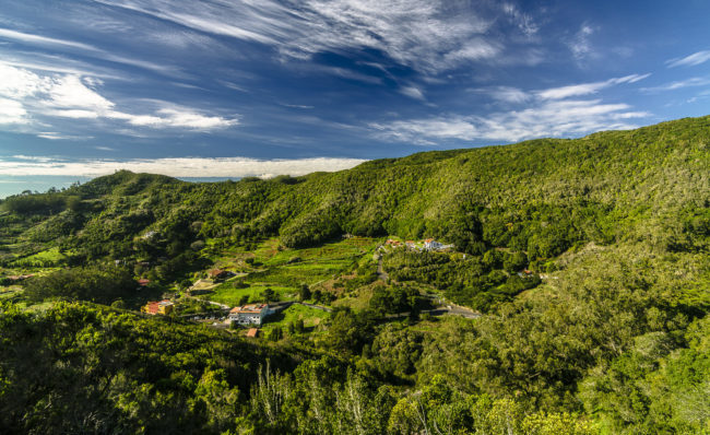 Las Mercedes, Spain - GPS 28.524142, -16.288055 - Canon EOS 7D + Tokina AF 11-16mm f/2.8 AT-X Pro DX -  - 1/50 - f/8.0 - ISO100