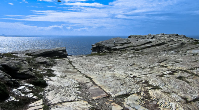Tintagel, United Kingdom - GPS 50.667922, -4.763695 - Canon EOS 20D + Canon EF-S 17-85mm f/4-5.6 IS USM -  - 1/40 - f/7.1 - ISO100