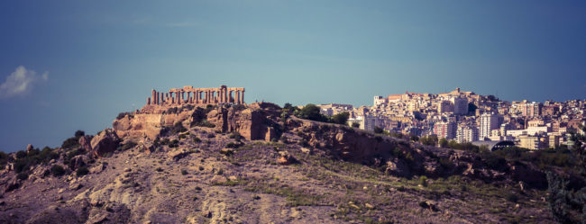 Strada Statale 115 Sud Occidenta, Italy - GPS 37.281973, 13.607855 - Panasonic GH4 + Panasonic Lumix G X VARIO 35-100mm f/2.8 Power OIS - 144mm - 1/160 - f/8.0 - ISO200