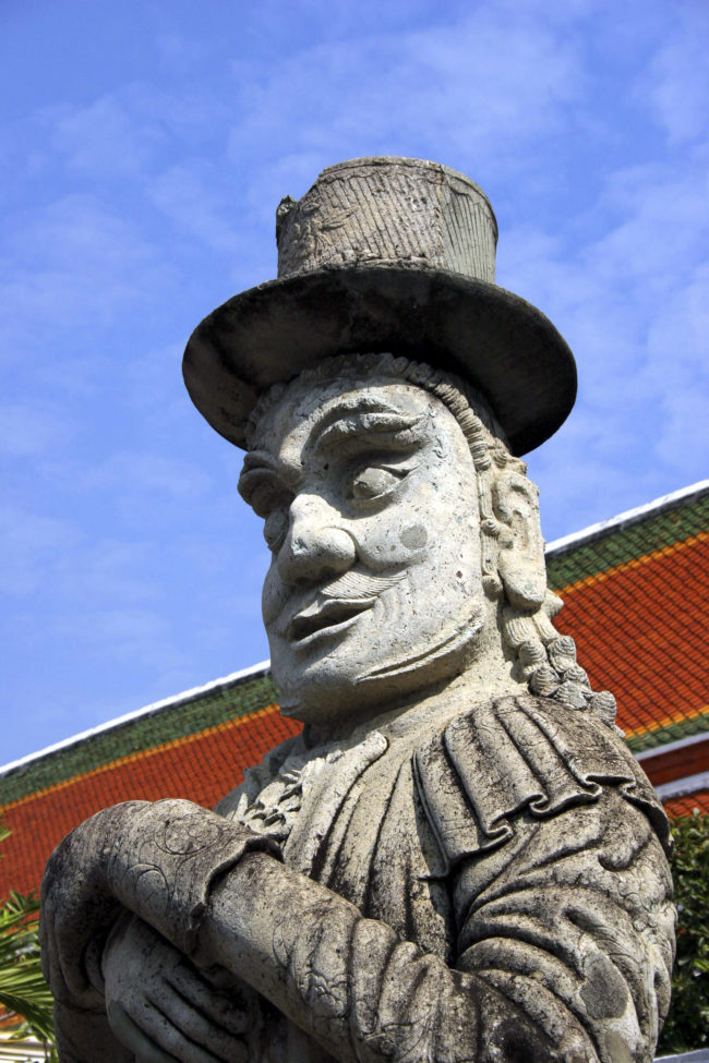 Khaosan, Thailand - GPS 13.761792, 100.490865 - Canon EOS 20D + Canon EF-S 17-85mm f/4-5.6 IS USM -  - 0/1 - f/8.0 - ISO100