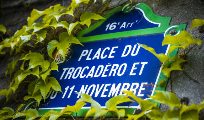 Paris 16 Passy, Trocadero, France - GPS 48.862442, 2.286428 - Sony A7III + SONY FE 24-105mm, F4 G OSS - 79mm - 1/20 - f/4.0 - ISO100