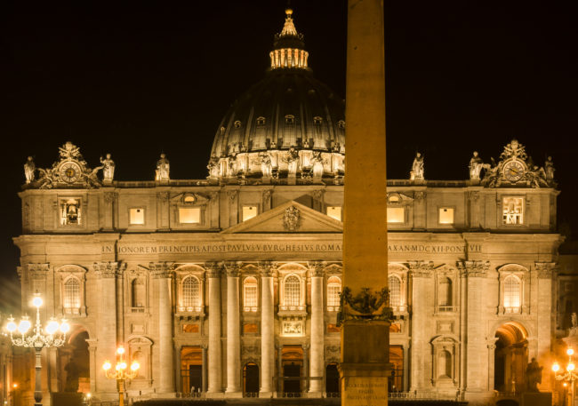 Vatican City, Italy - GPS 41.902267, 12.458160 - Panasonic GH4 + Panasonic Lumix G X VARIO 35-100mm f/2.8 Power OIS - 70mm - 8/1 - f/11.0 - ISO250