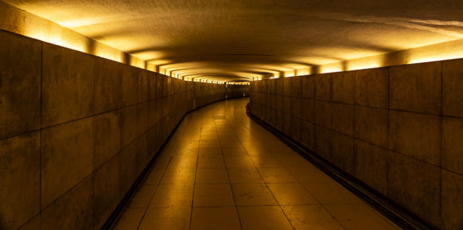 Quartier Champs-Élysées, France - GPS 48.874147, 2.294472 - Sony A7III + SONY FE 24-105mm, F4 G OSS - 24mm - 1/80 - f/4.0 - ISO2500