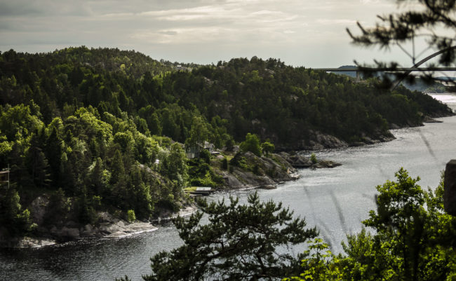Svinesund, Norway - GPS 59.098338, 11.271147 - Panasonic GH4 + Panasonic Lumix G X VARIO 35-100mm f/2.8 Power OIS - 70mm - 1/500 - f/2.8 - ISO100