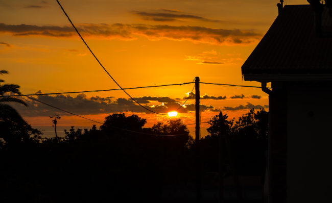 Le Ouaki, Ile De La Reunion - GPS -21.273003, 55.451522 - SONY DSC-RX100 + 28-100mm F1.8-4.9 - 100mm - 1/320 - f/4.9 - ISO80