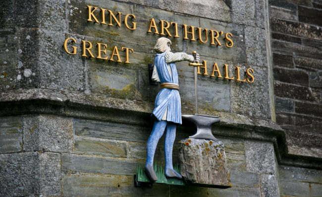 Tintagel, United Kingdom - GPS 50.663222, -4.750608 - Canon EOS 20D + Canon EF-S 17-85mm f/4-5.6 IS USM -  - 1/40 - f/7.1 - ISO100