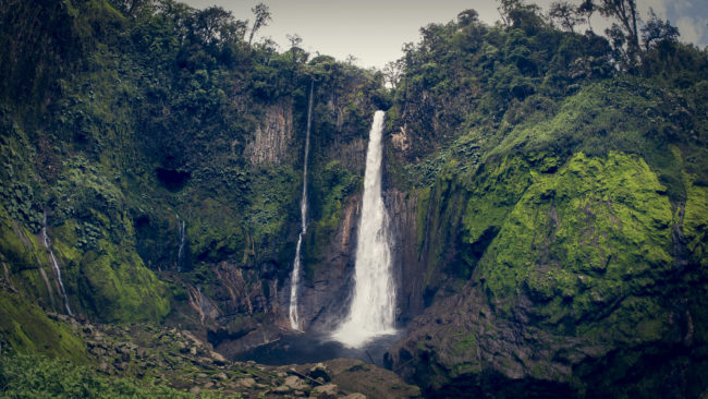Río Segundo, Costa Rica - GPS 10.254267, -84.272742 - Panasonic Lumix DMC-GH5 + Samyang 7.5mm, F3.5 UMC Fisheye -  - 1/80 - f/8.0 - ISO200