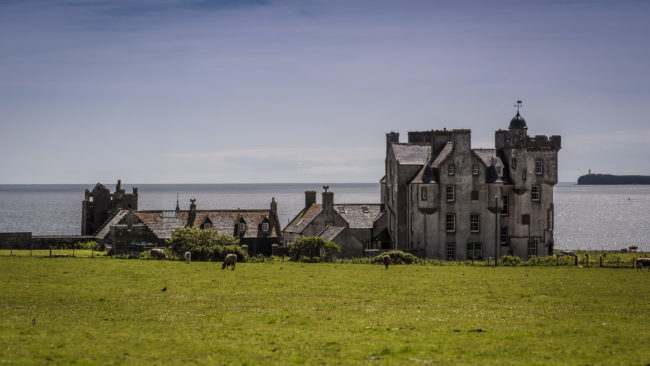 Keiss, United Kingdom - GPS 58.540923, -3.110840 - Panasonic Lumix GX8 + Panasonic Lumix GX Vario 35-100mm f/2.8 Power OIS - 108mm - 1/400 - f/8.0 - ISO200