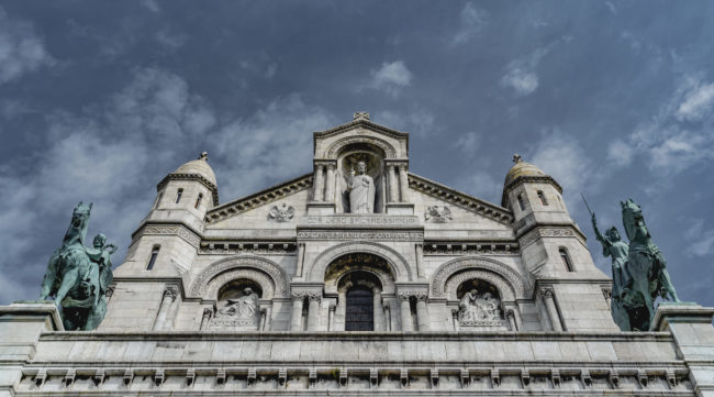 Basilika Sacré-Cœur - Montmartre, France - GPS 48.886177, 2.343098 - Sony A7III + SONY FE 24-105mm, F4 G OSS - 31mm - 1/250 - f/8.0 - ISO125