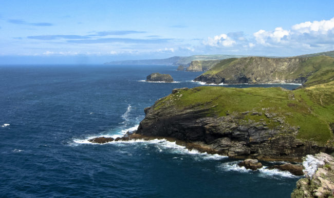 Tintagel, United Kingdom - GPS 50.668158, -4.759457 - Canon EOS 20D + Canon EF-S 17-85mm f/4-5.6 IS USM -  - 1/40 - f/7.1 - ISO100