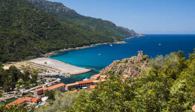 Guaita, France - GPS 42.269015, 8.697498 - Panasonic GH4 + Panasonic Lumix G Vario 12-35mm/2,8 OIS - 32mm - 1/125 - f/8.0 - ISO200