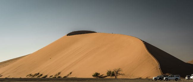 Sesriem, Namibia - GPS -24.722296, 15.471366 - Sony A7III + SONY FE 24-105mm, F4 G OSS - 55mm - 1/160 - f/8.0 - ISO100