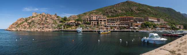 Guaita, France - GPS 42.266377, 8.693493 - Panasonic GH4 + Panasonic Lumix G Vario 12-35mm/2,8 OIS - 24mm - 1/100 - f/8.0 - ISO200